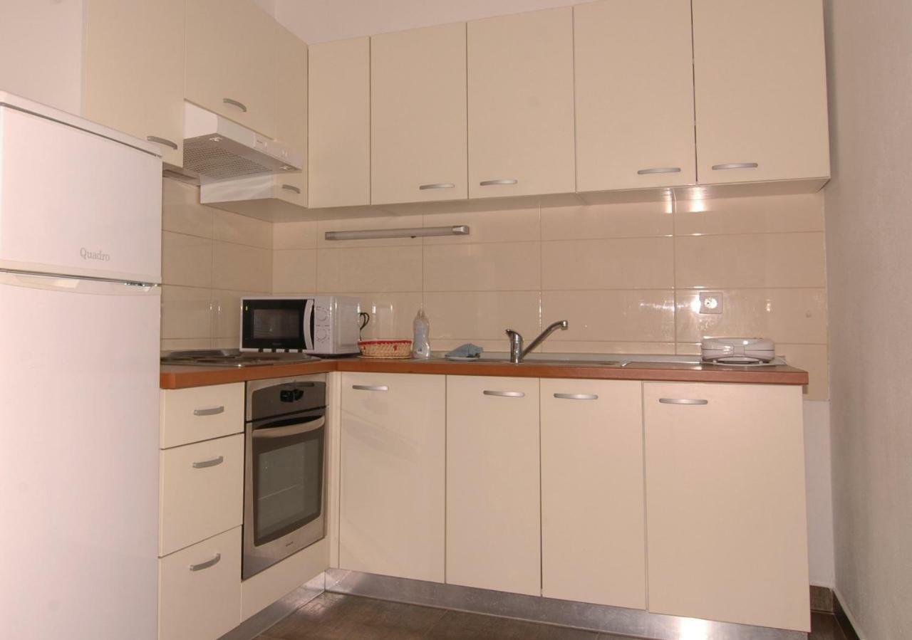 Apartment Urem ビオグラード・ナ・モル エクステリア 写真